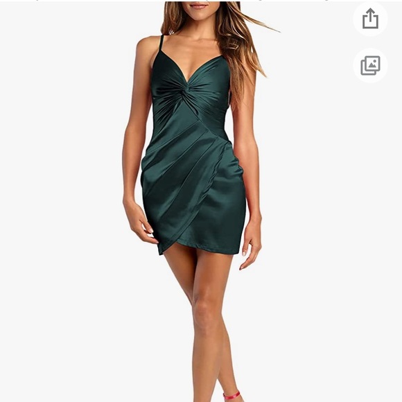 Green satin cocktail dress - Picture 1 of 3